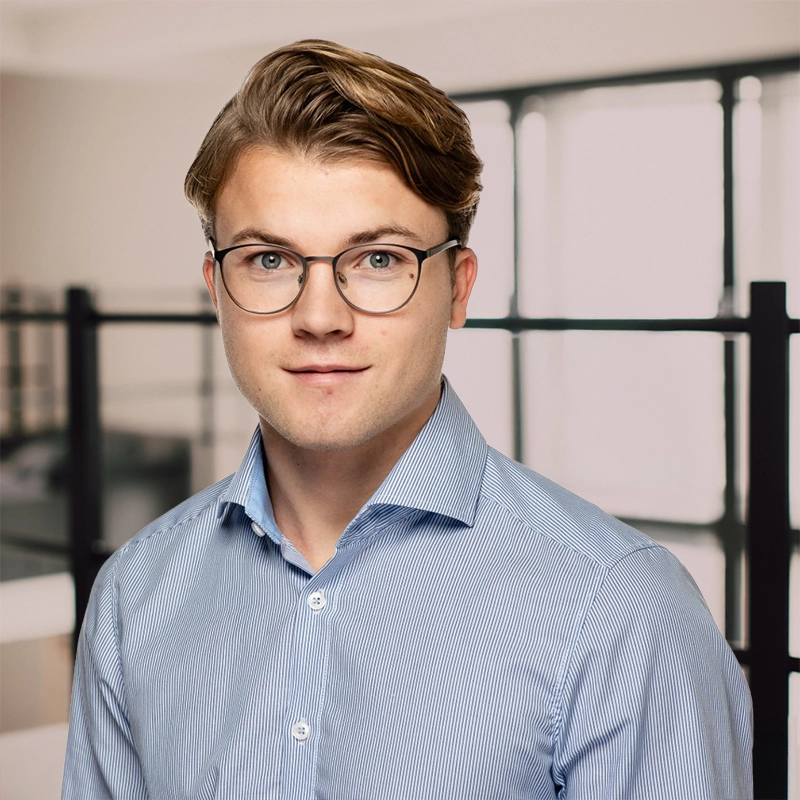 Adrian Muzler, Förderungsberater bei MINTED, Portrait