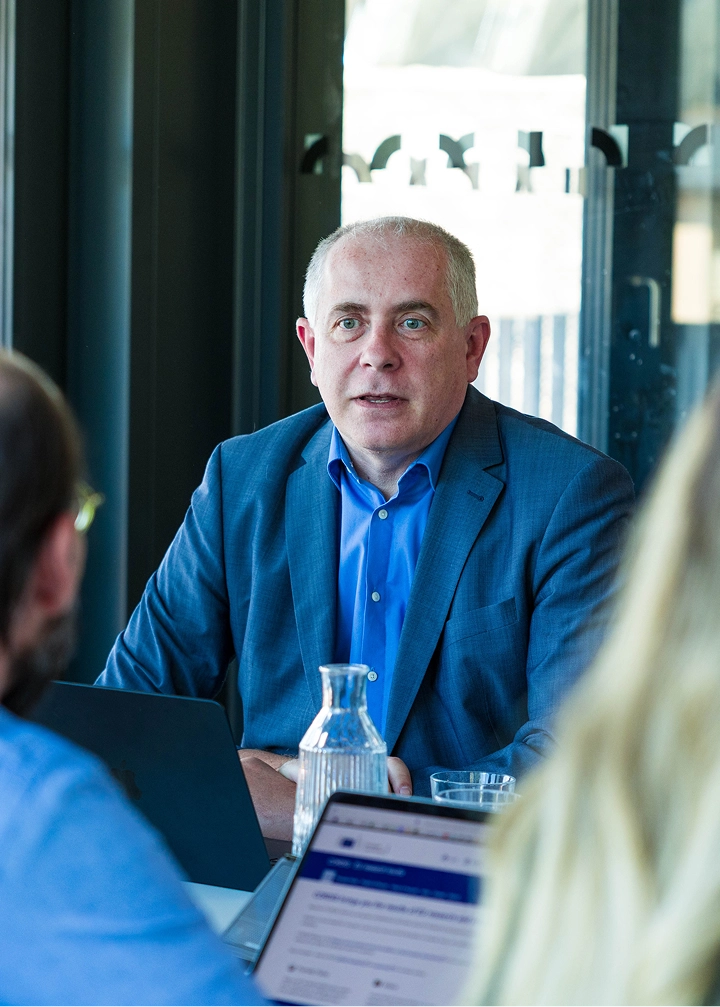 Martin Kafesie, Managing Partner und Förderberater bei MINTED, in einem Beratungsgespräch